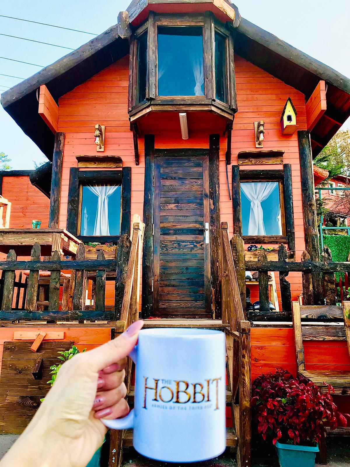 Turuncu hobbit evi 
